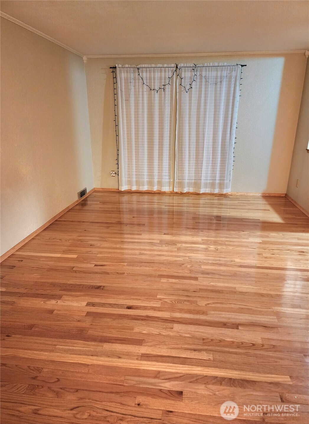 614 191st Street Property Photo 2