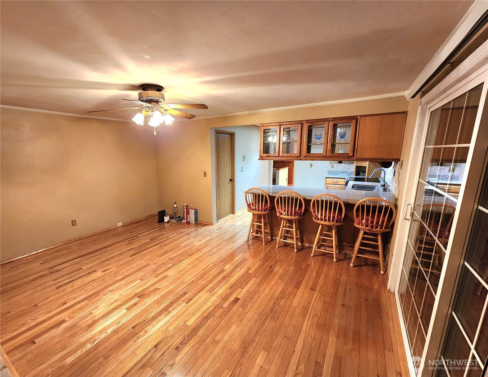 614 191st Street Property Photo 4