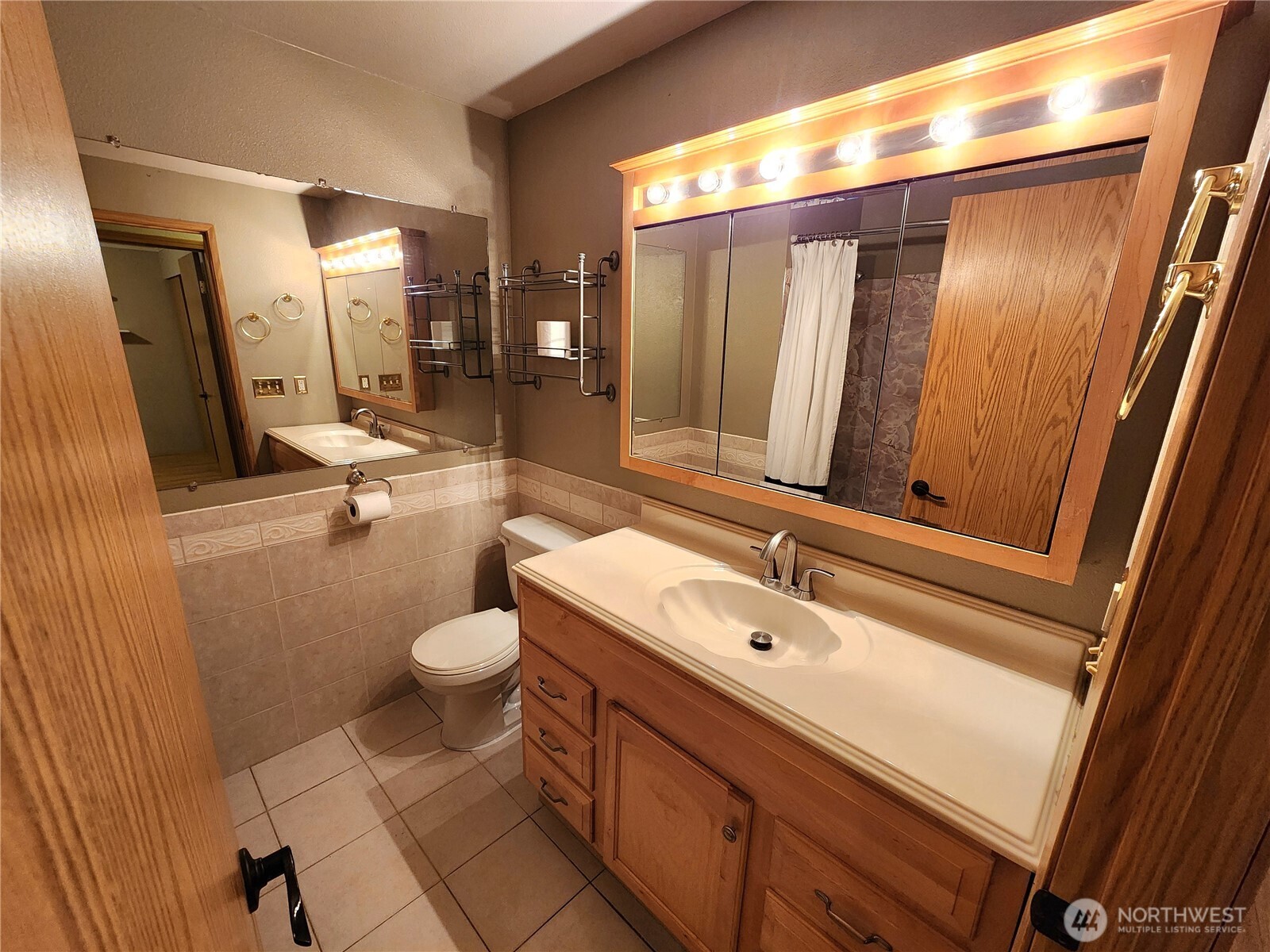 614 191st Street Property Photo 12
