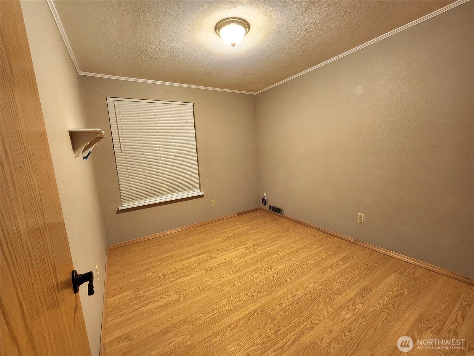 614 191st Street Property Photo 14