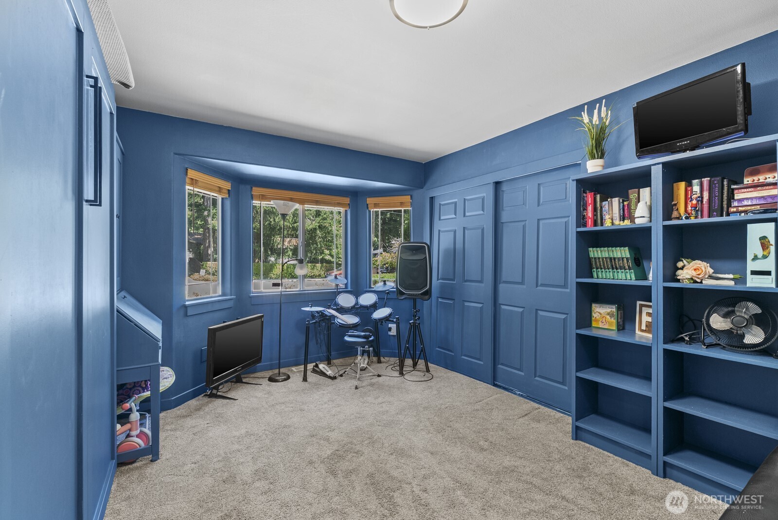 18505 68th Street Property Photo 9