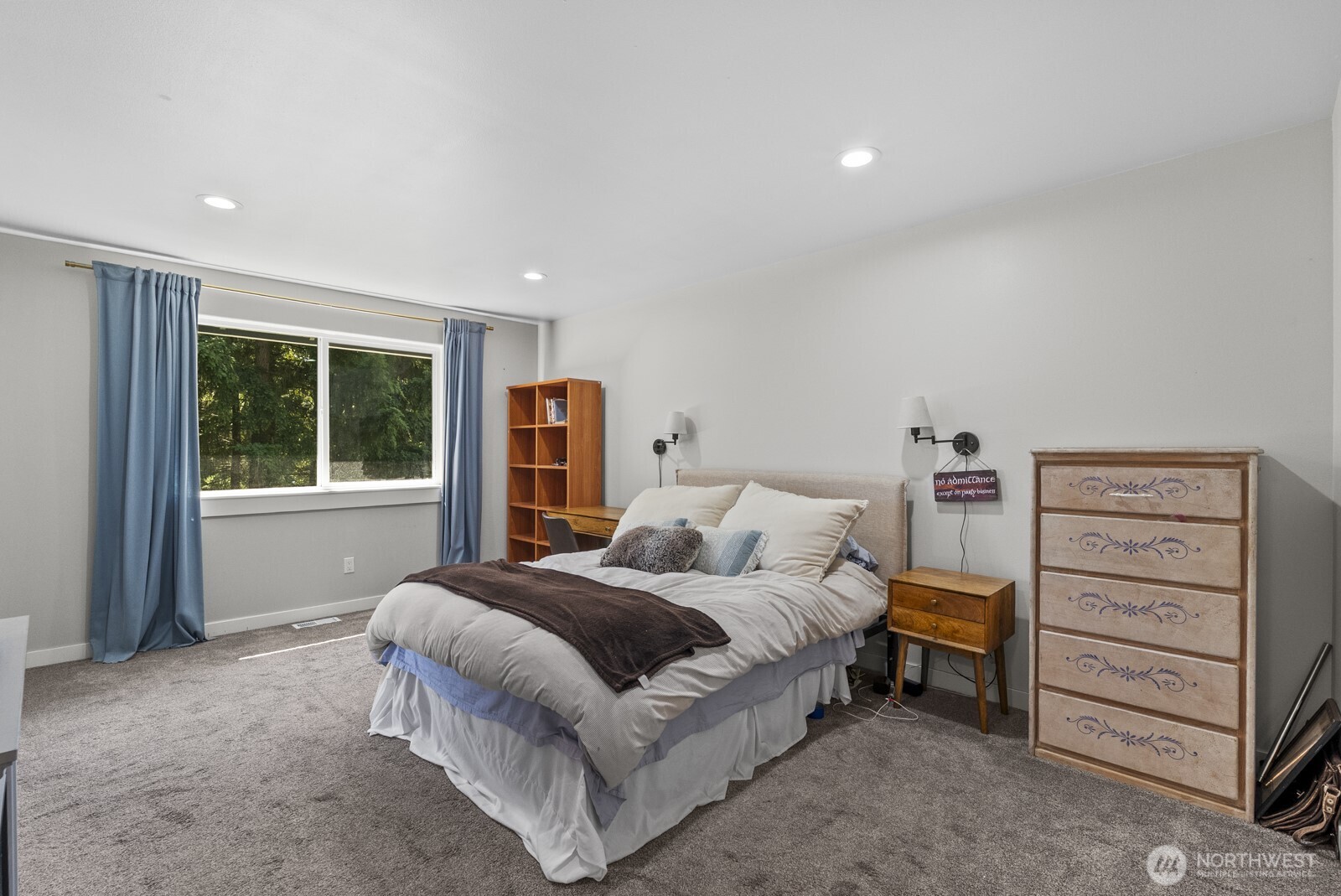 18505 68th Street Property Photo 12
