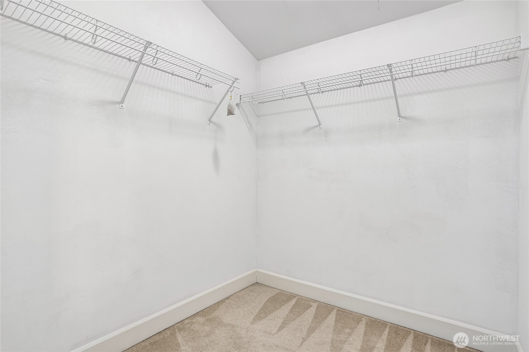 10214 1st Avenue B Property Photo 17