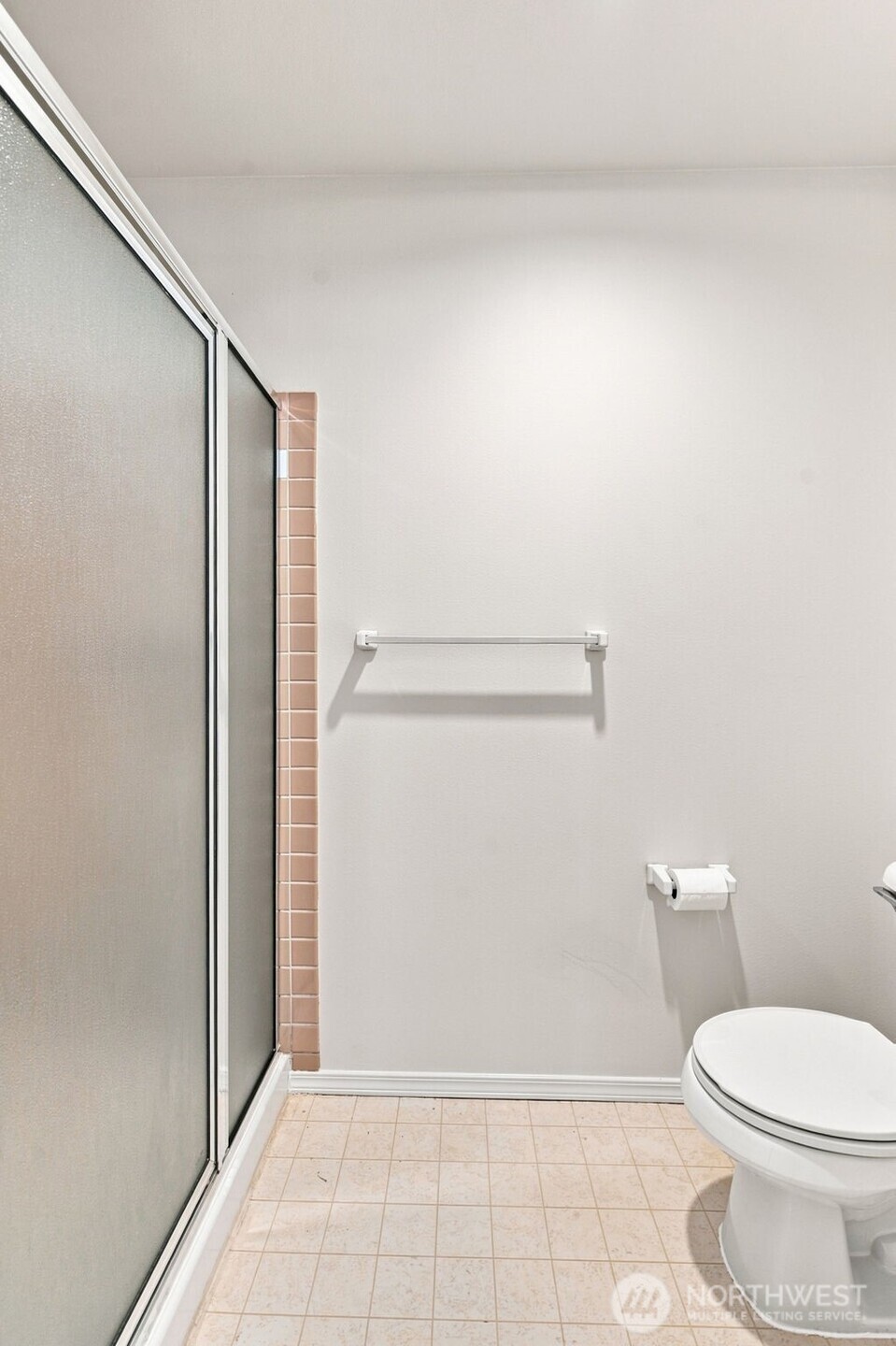 5601 N Grove Drive Property Photo 32
