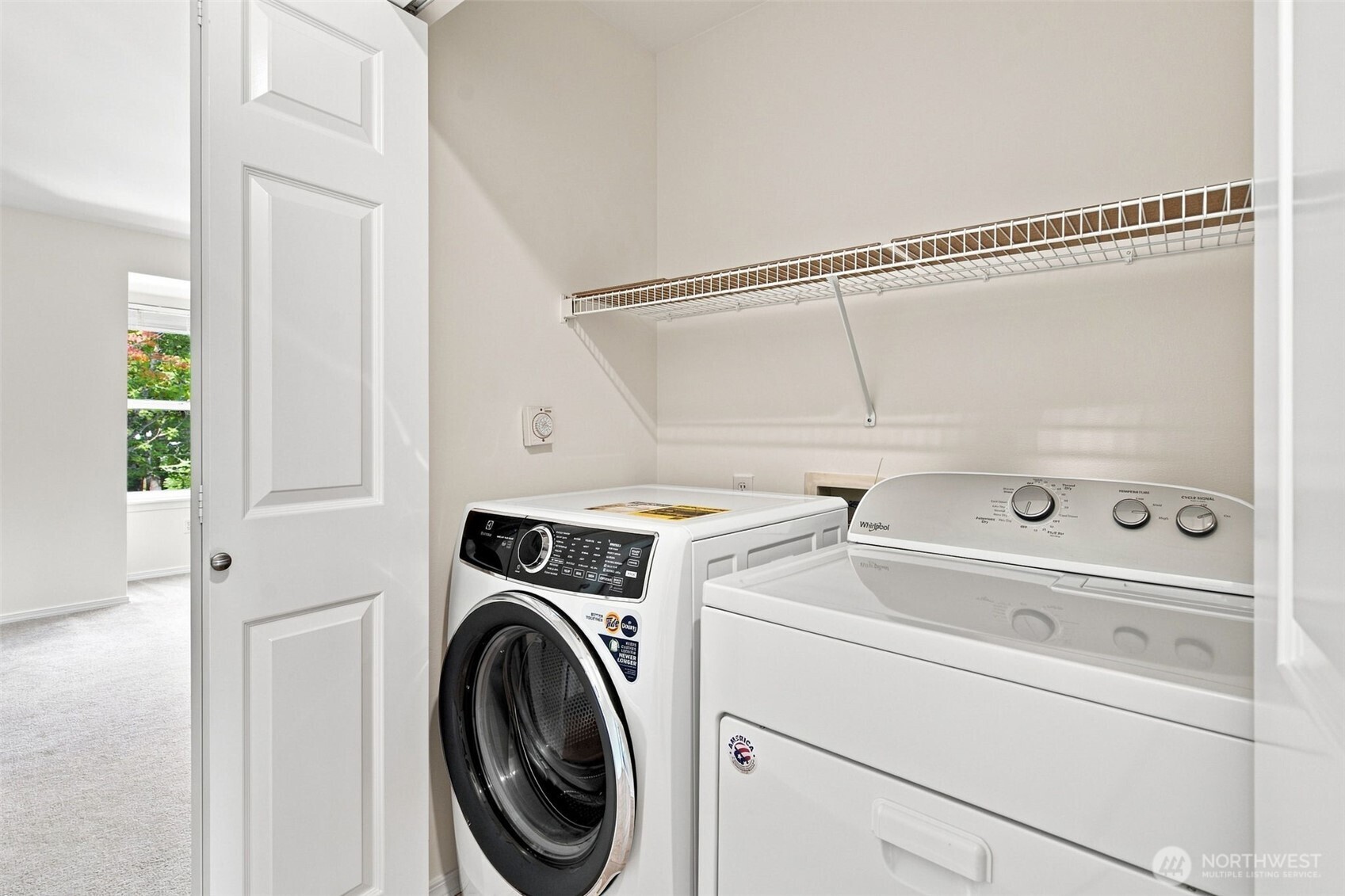 5601 N Grove Drive Property Photo 33