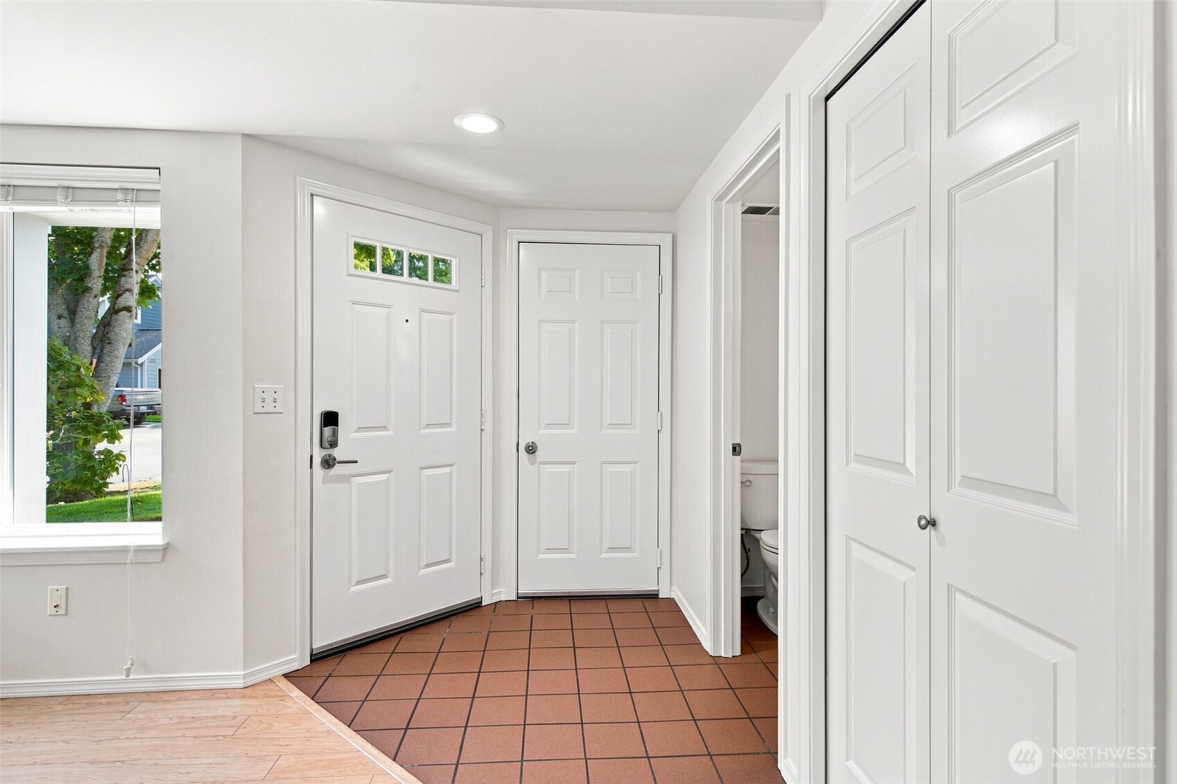 5601 N Grove Drive Property Photo 34