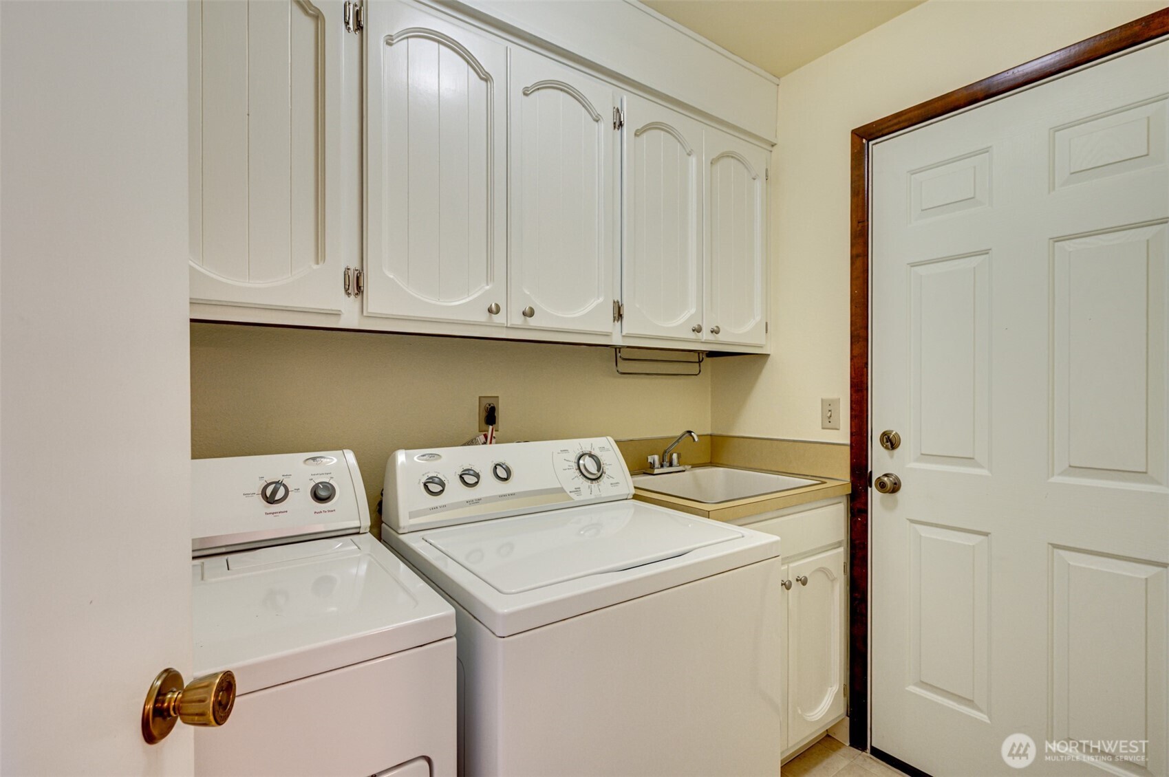 7613 Ne 69th Street Property Photo 17