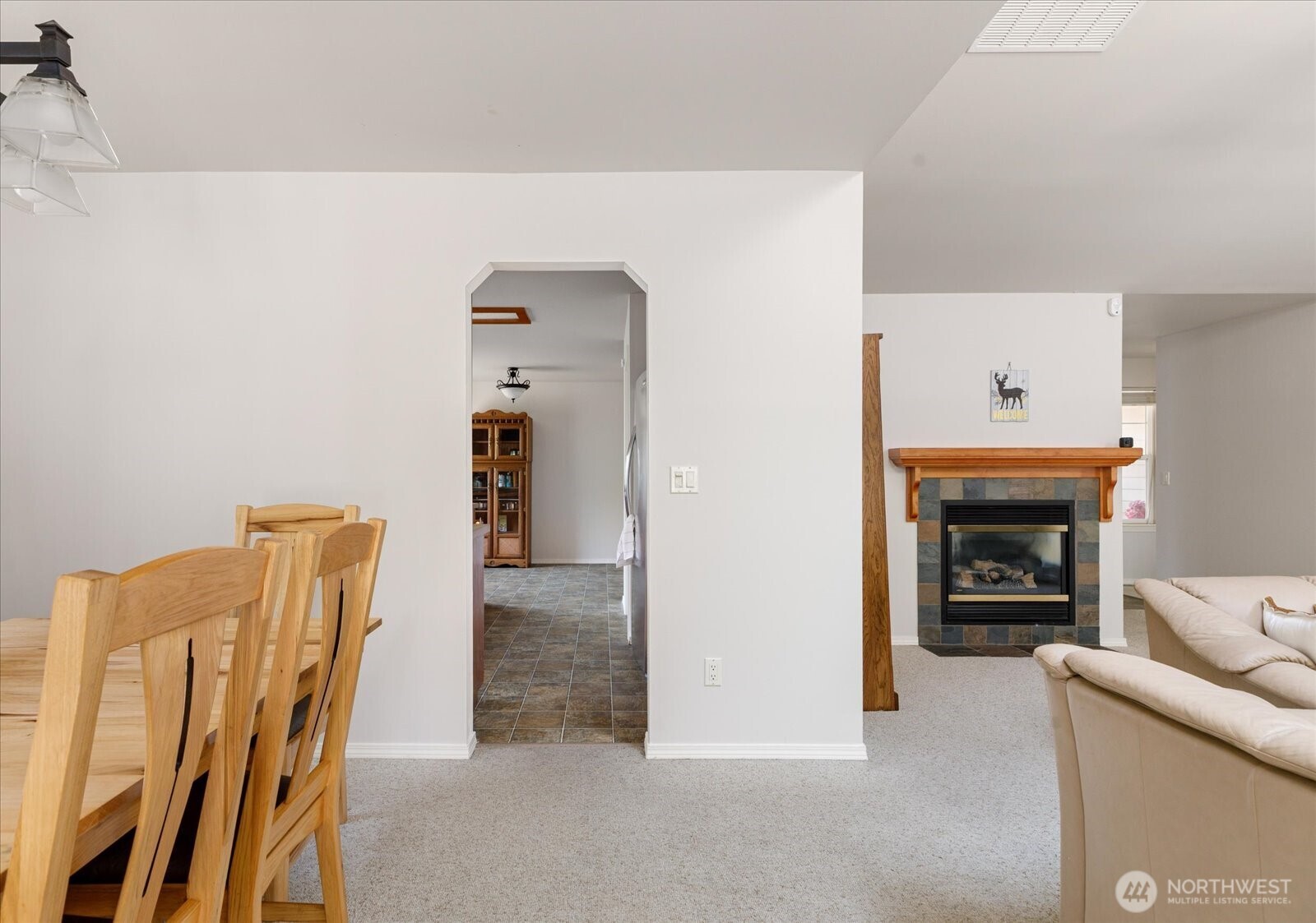 2042 Doe Drive Property Photo 5