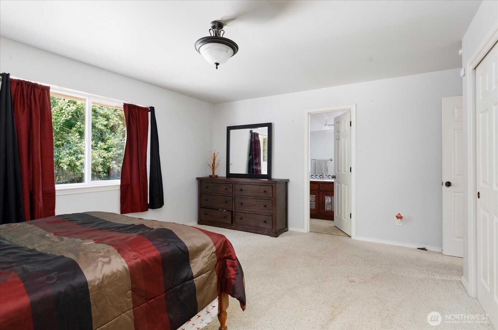 2042 Doe Drive Property Photo 14