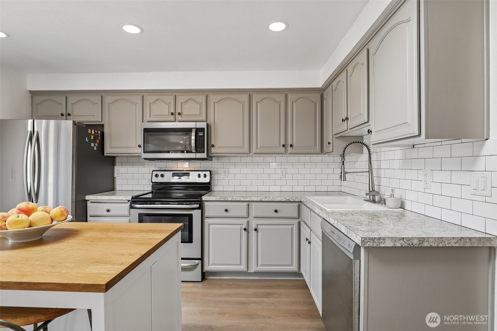 503 N Pine Avenue Property Photo 14
