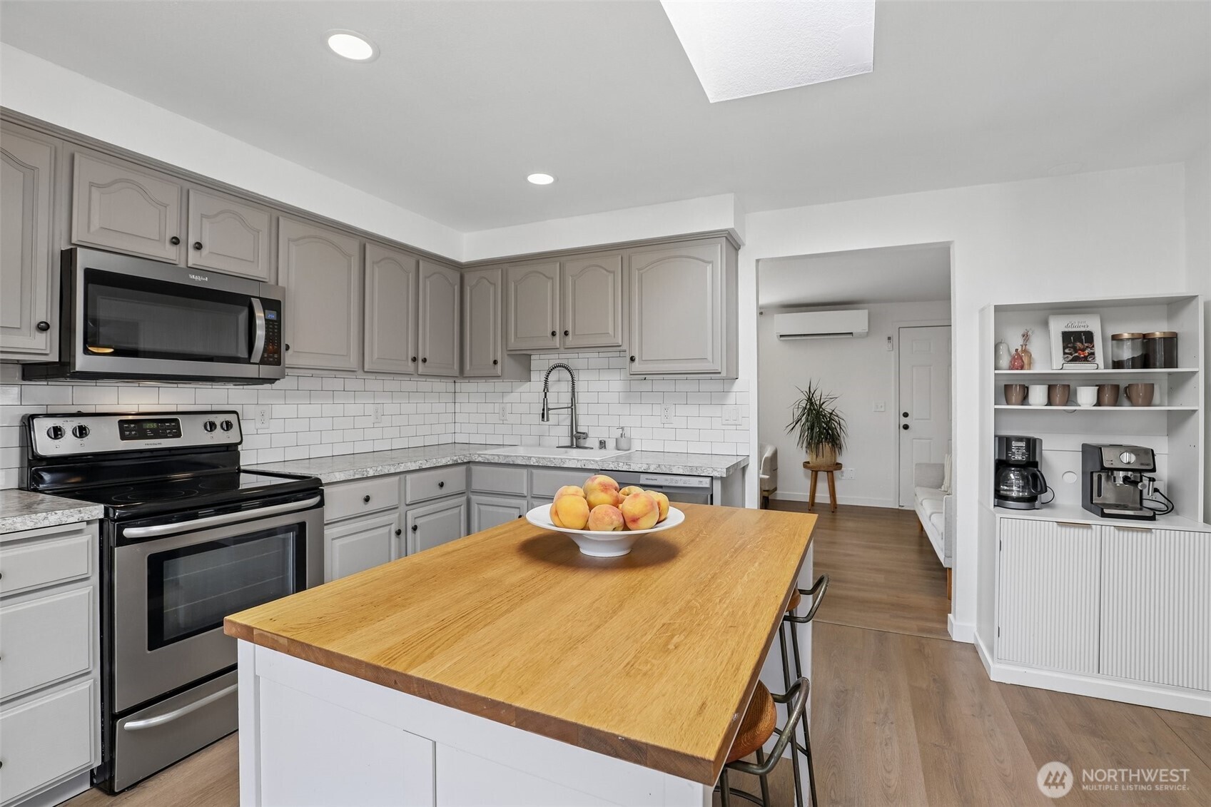 503 N Pine Avenue Property Photo 17