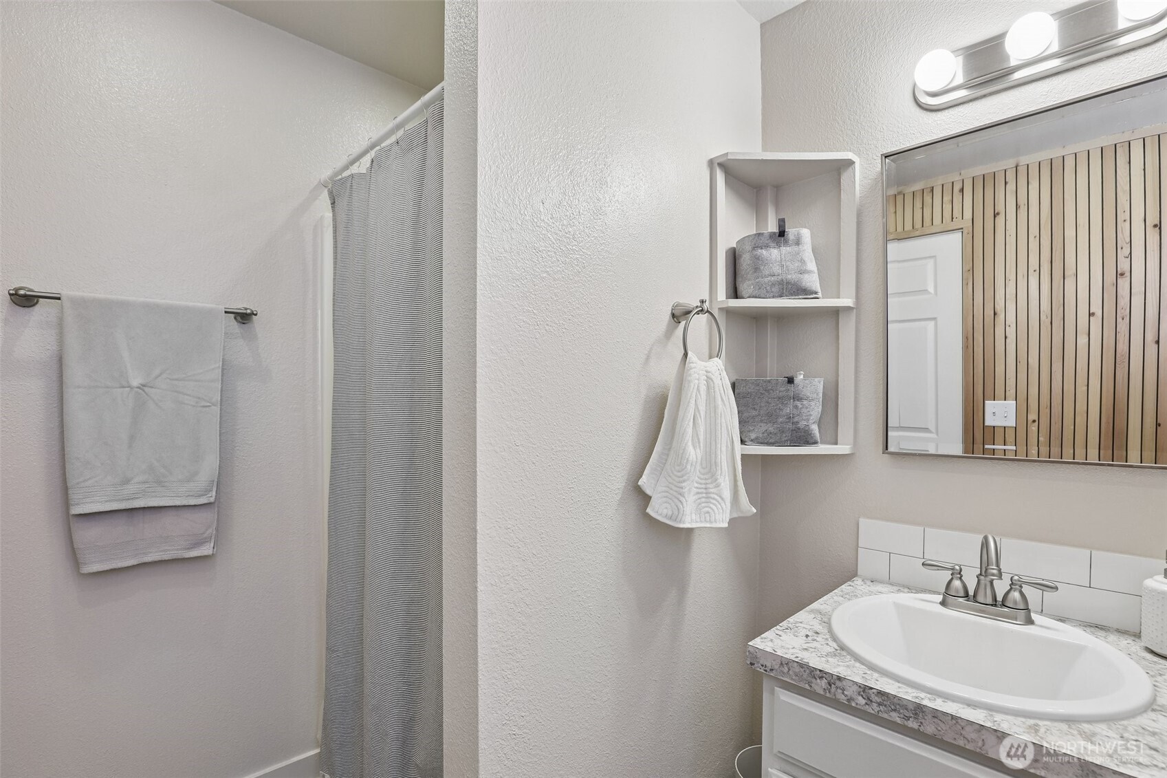 503 N Pine Avenue Property Photo 26