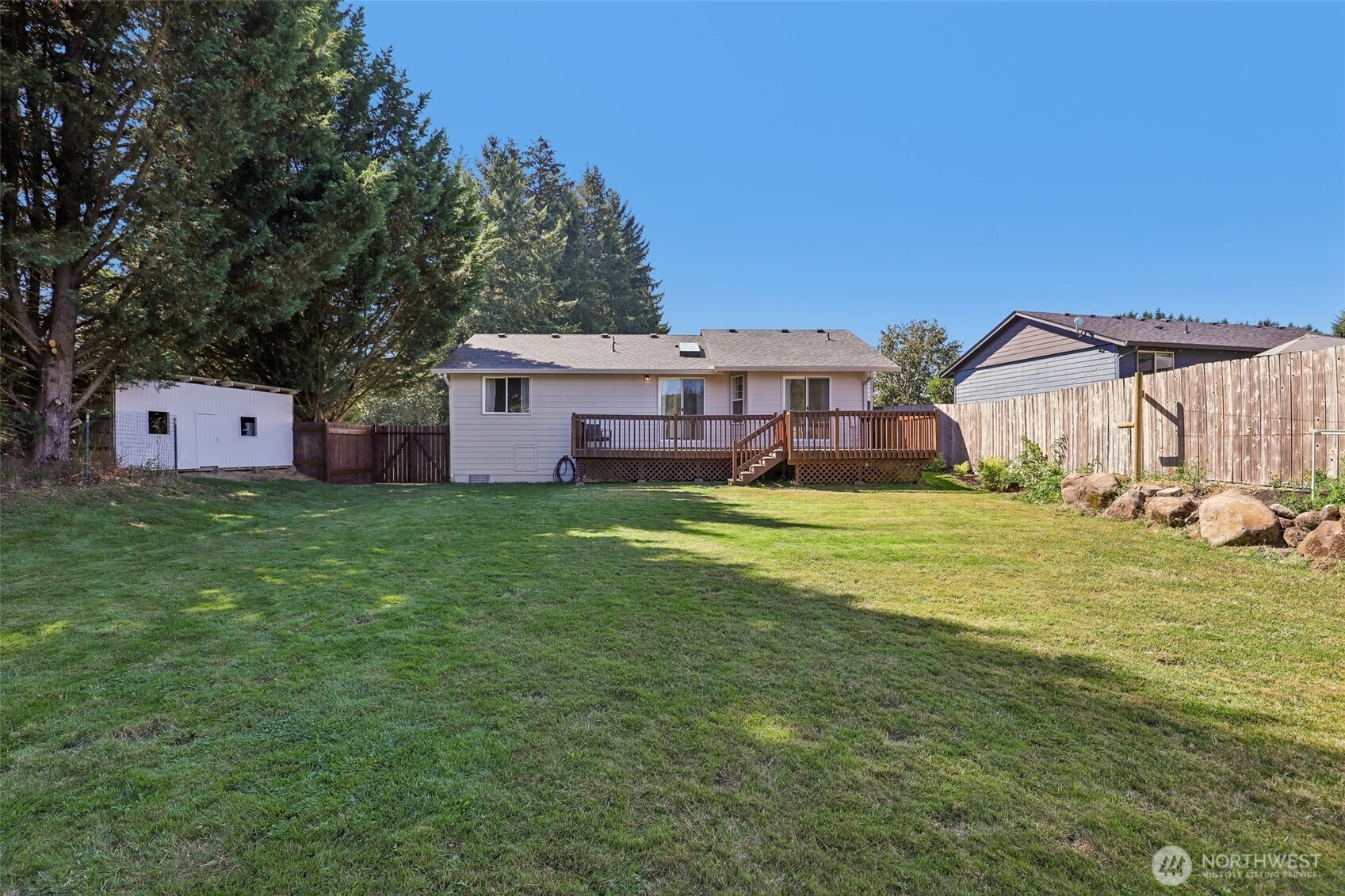 503 N Pine Avenue Property Photo 37