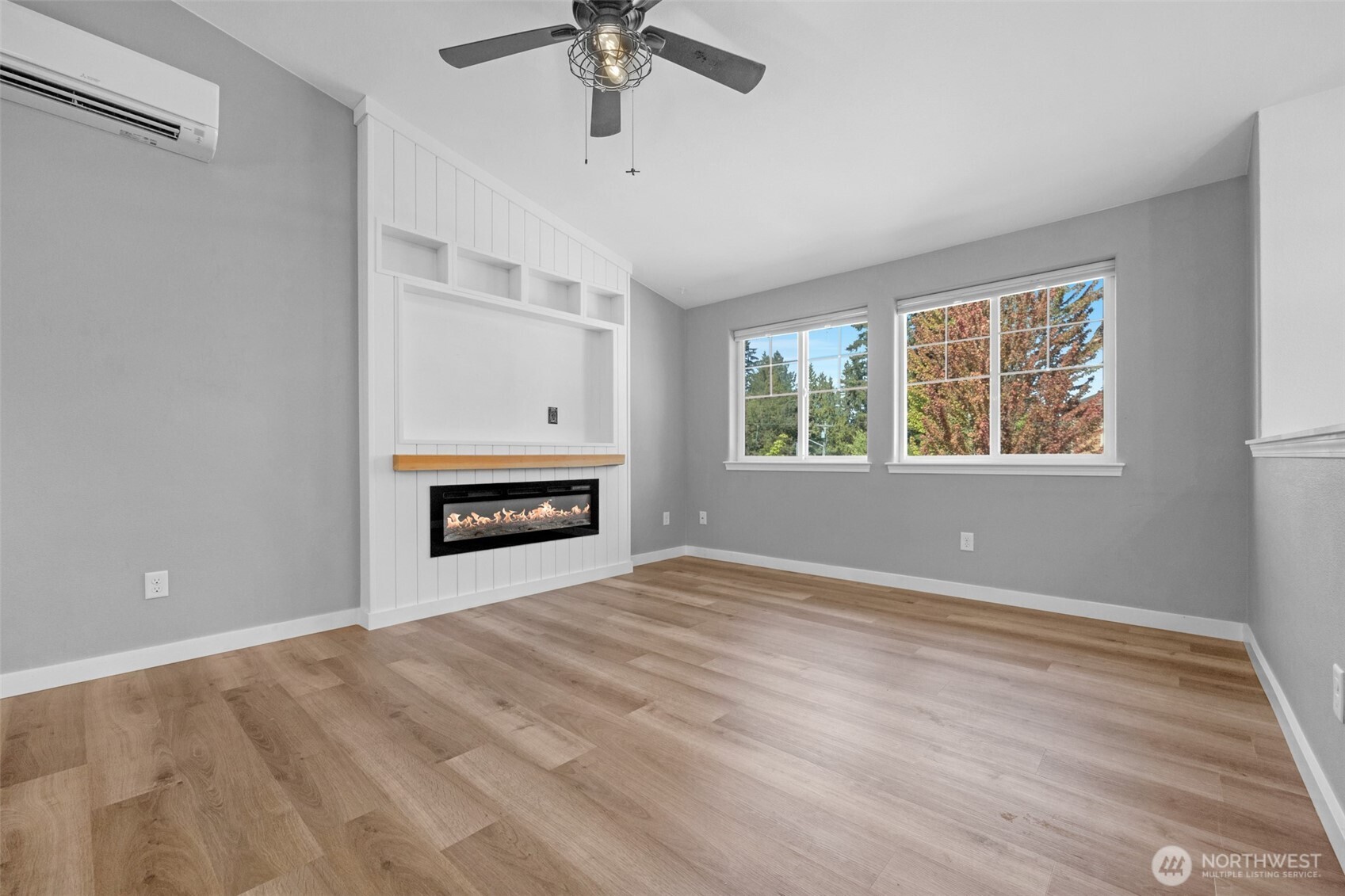 8304 65th Place Property Photo 5