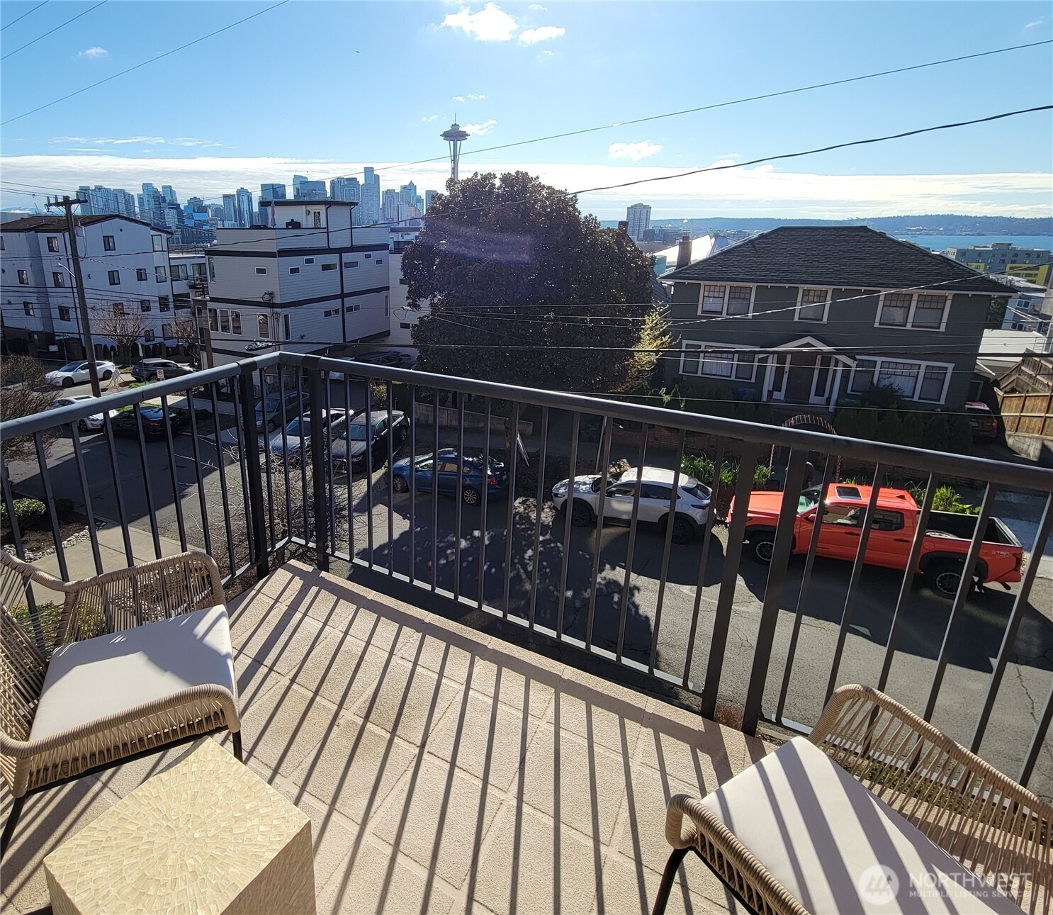 116 Aloha Street 116 Property Photo 3