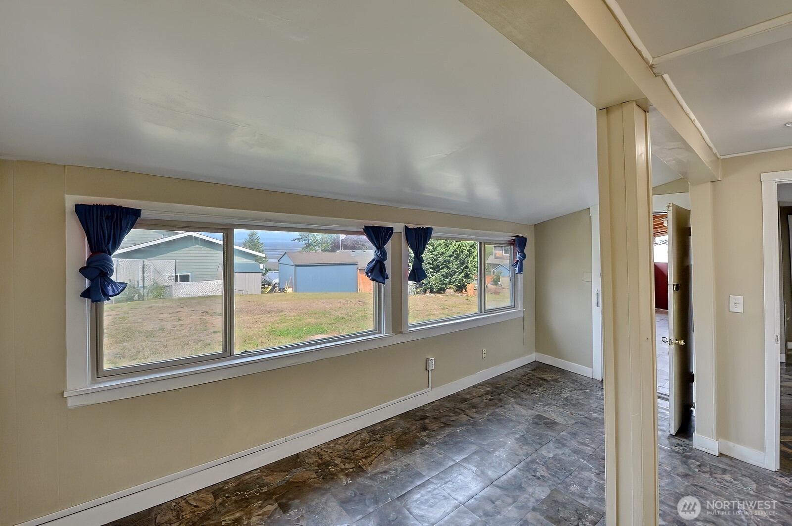18930 98th Avenue Property Photo 16