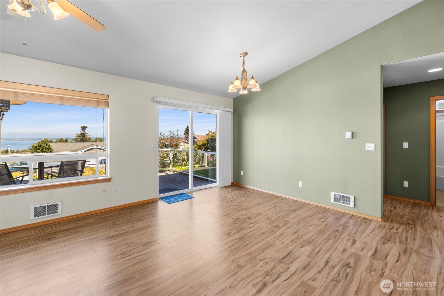1500 Carol Street Property Photo 7