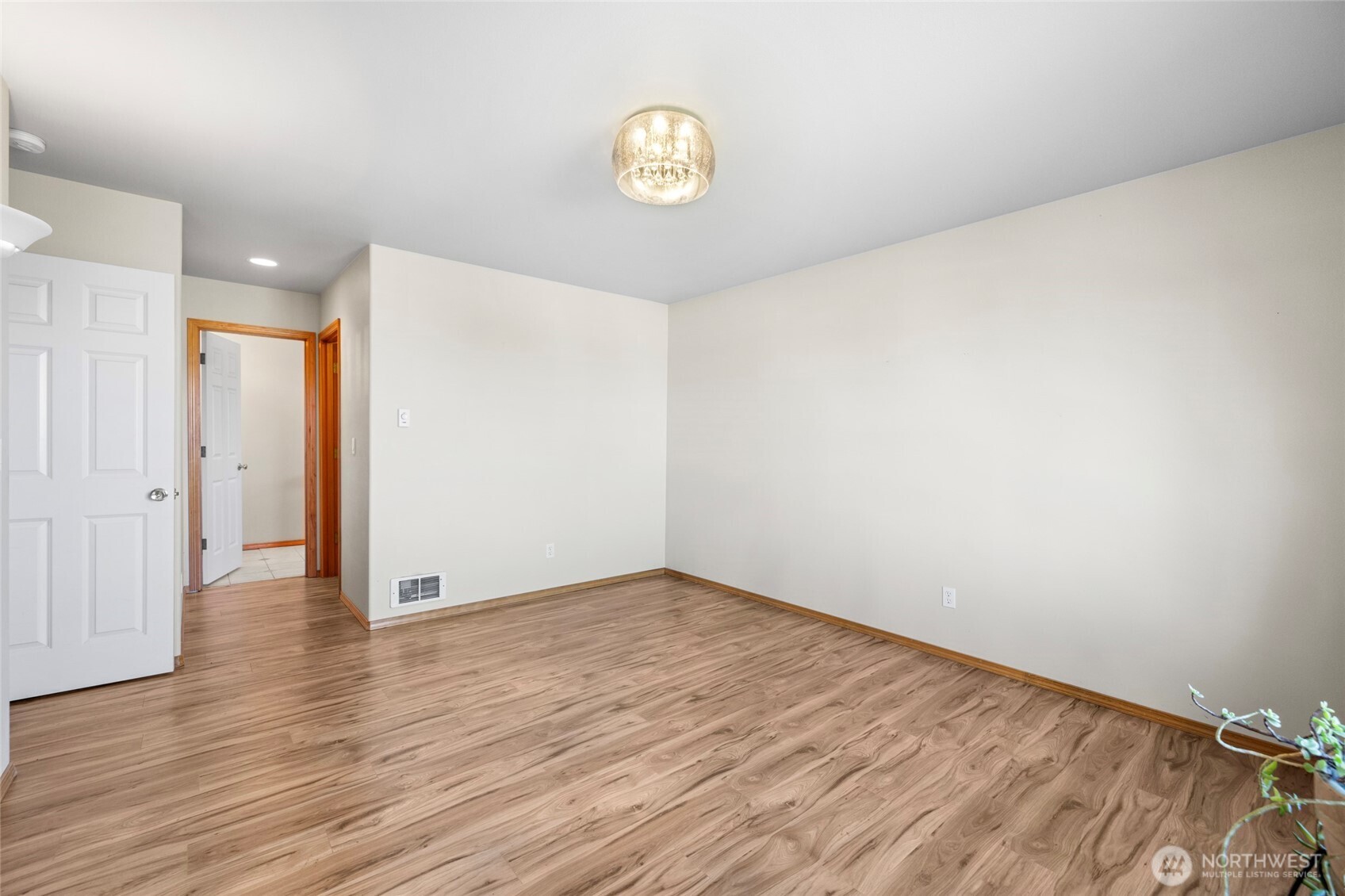 1500 Carol Street Property Photo 17
