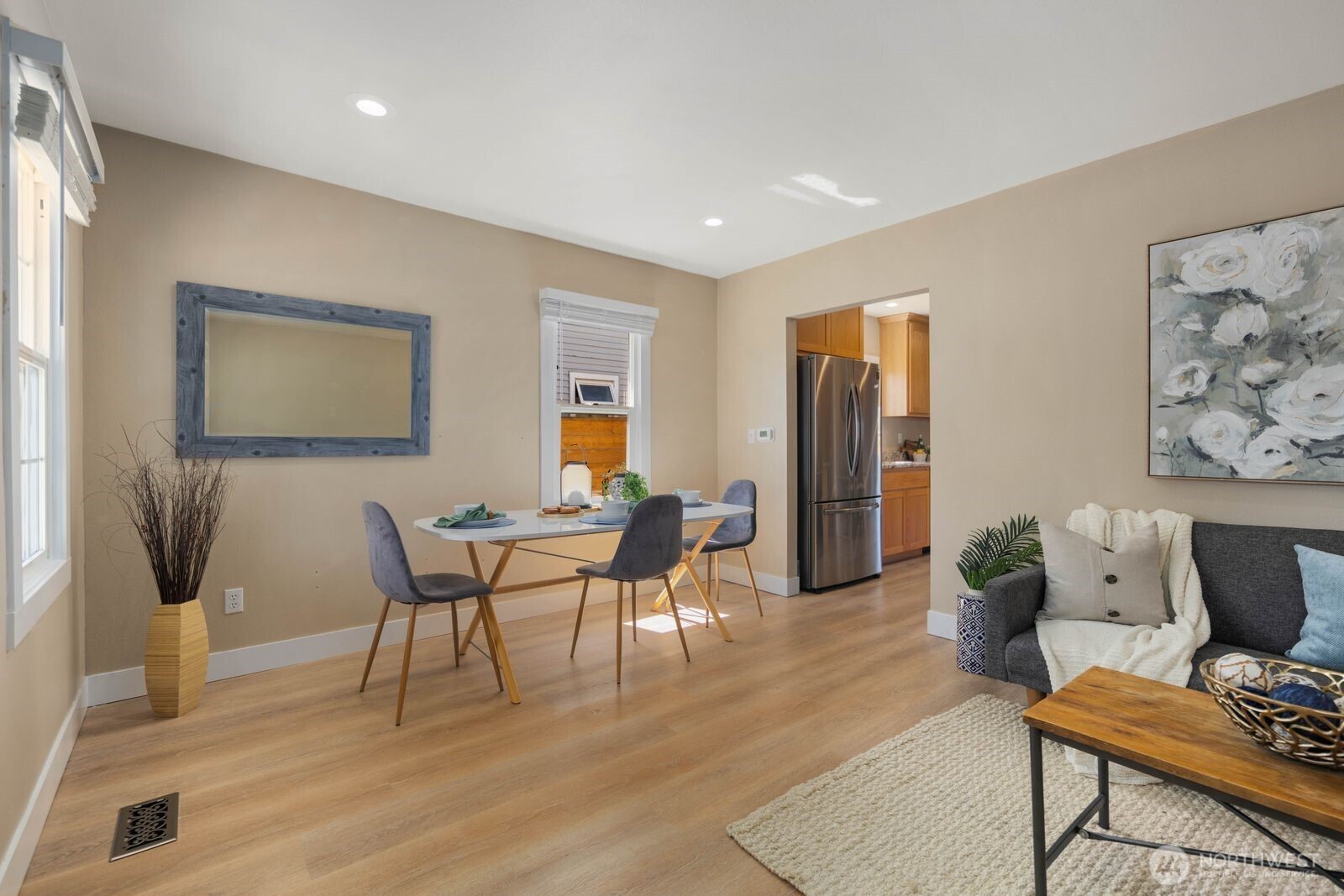 6622 S Warner Street Property Photo 8