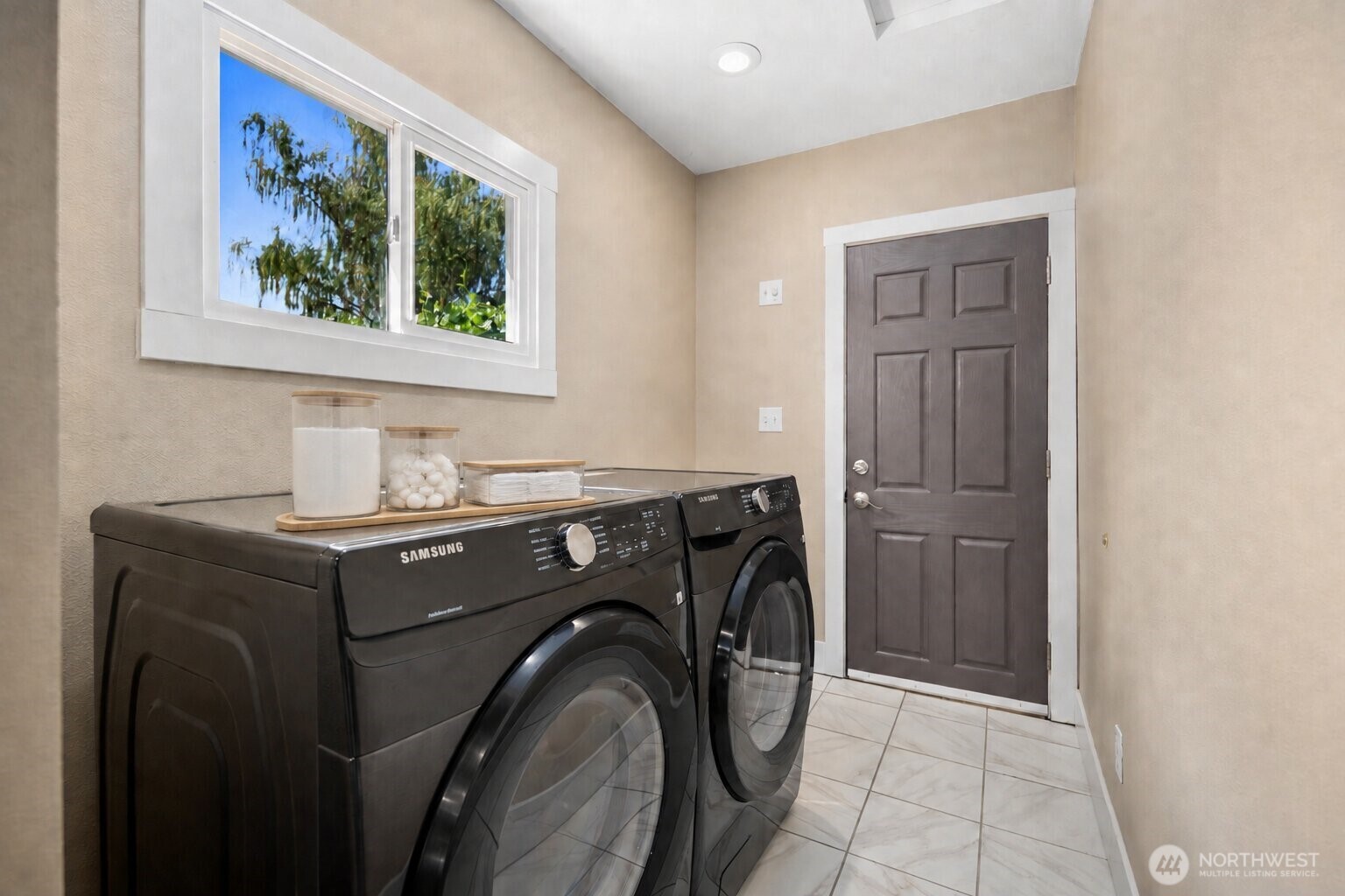 6622 S Warner Street Property Photo 18