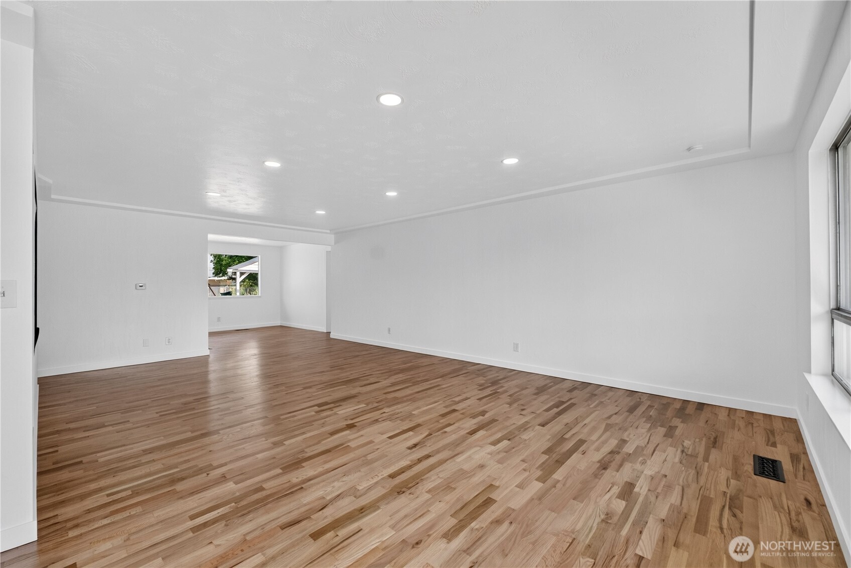 1225 22nd Street Property Photo 8