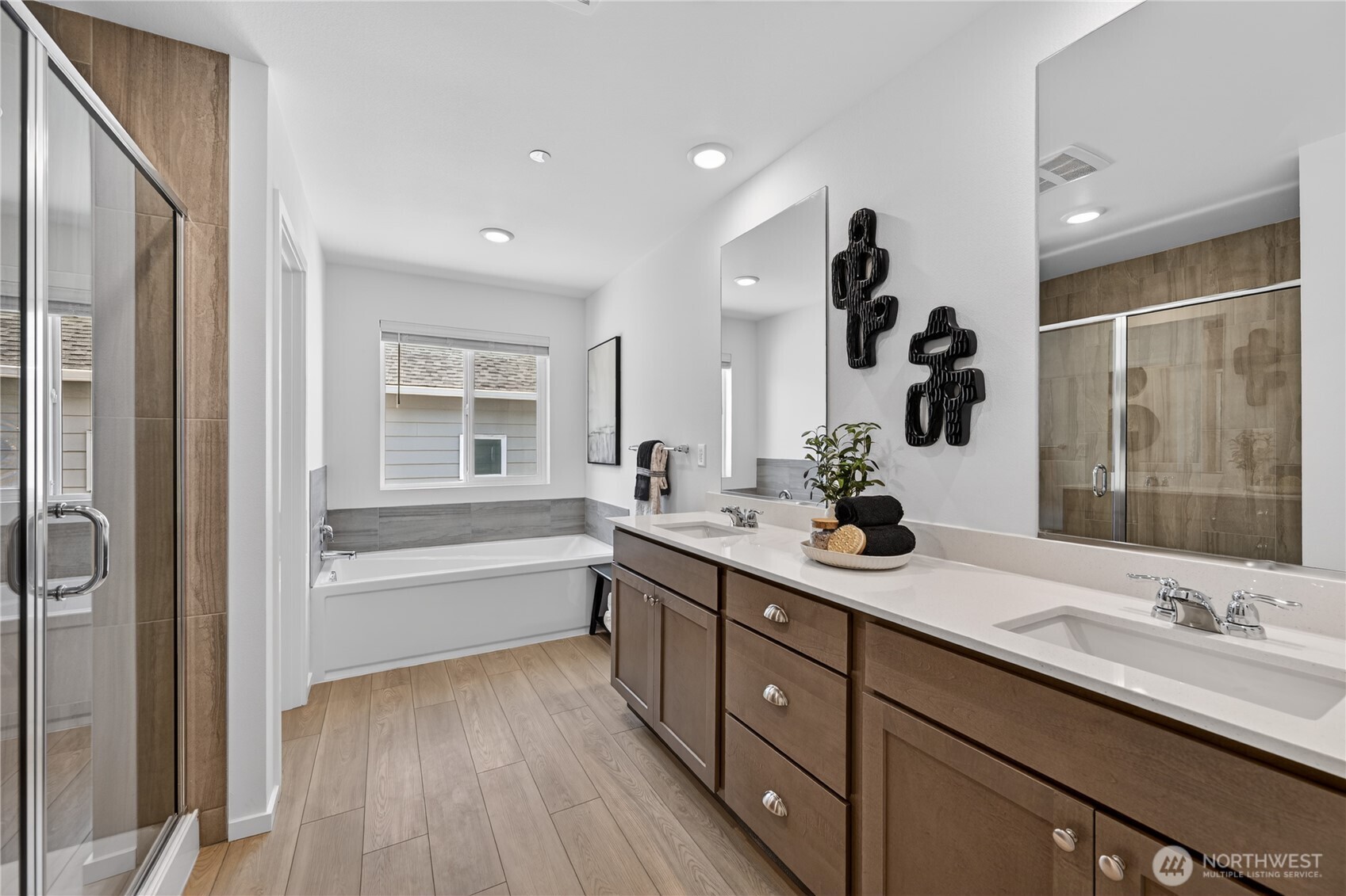 8458 44th Place Property Photo 13