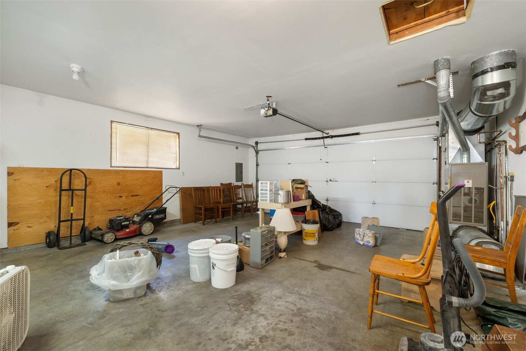 2374 S Flower Avenue Property Photo 21