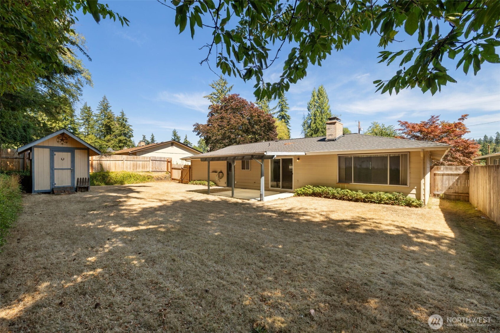 2374 S Flower Avenue Property Photo 24