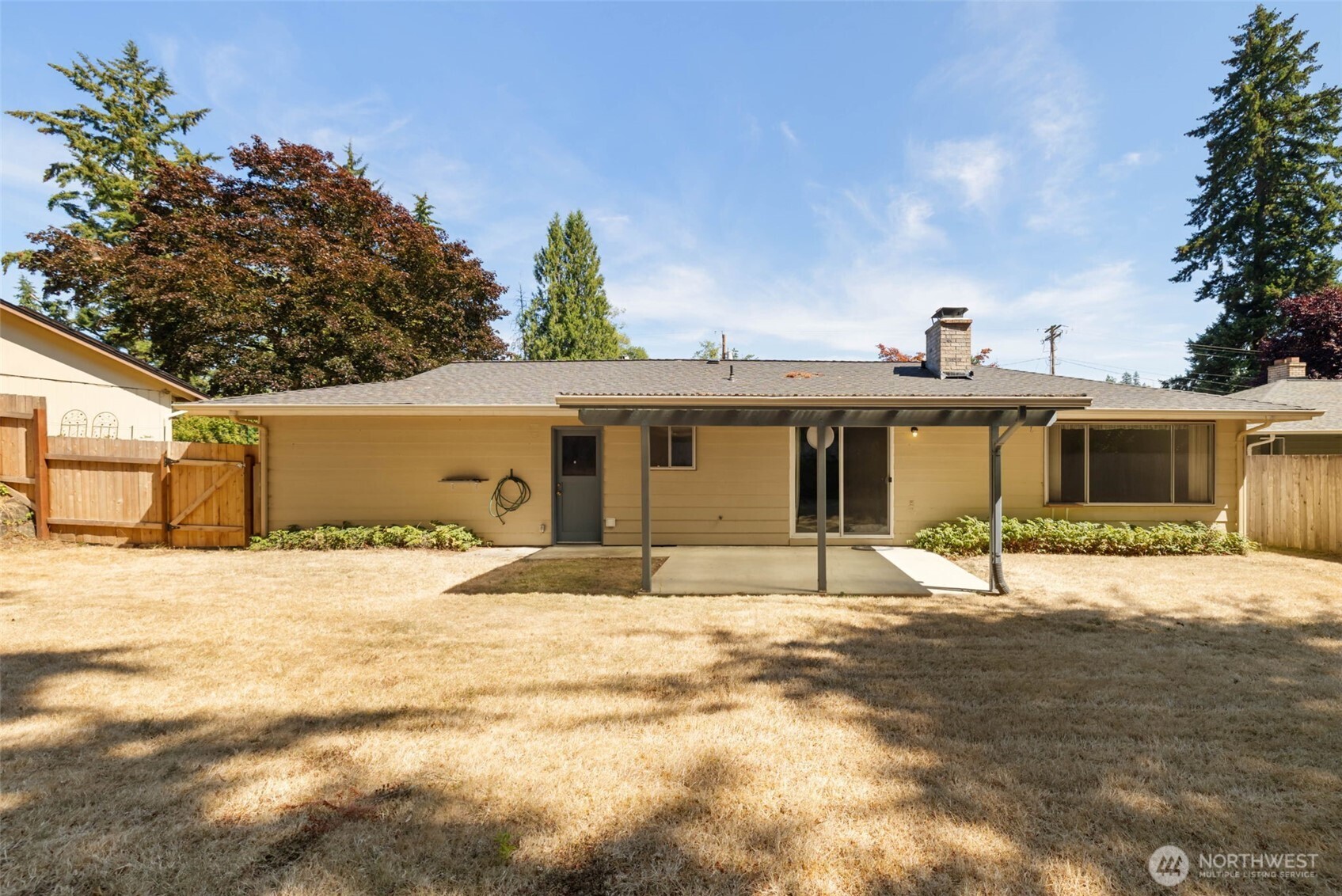2374 S Flower Avenue Property Photo 25