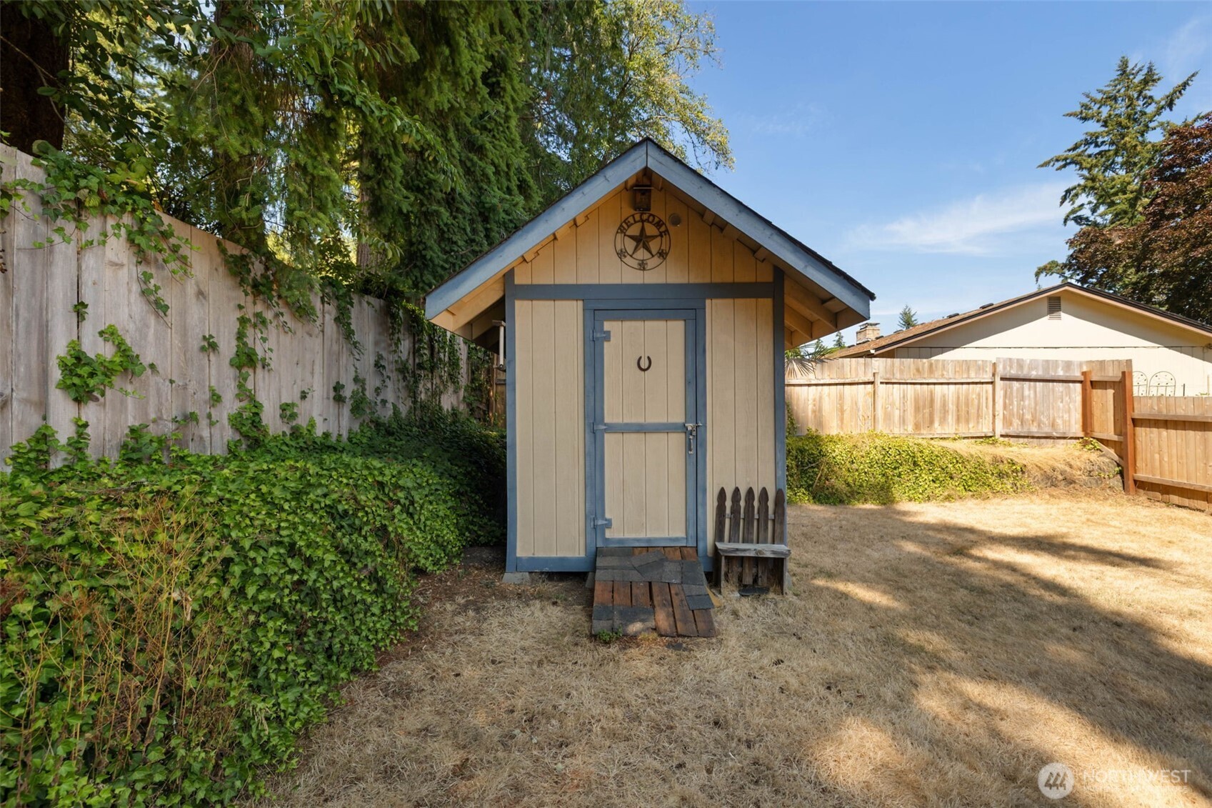 2374 S Flower Avenue Property Photo 26