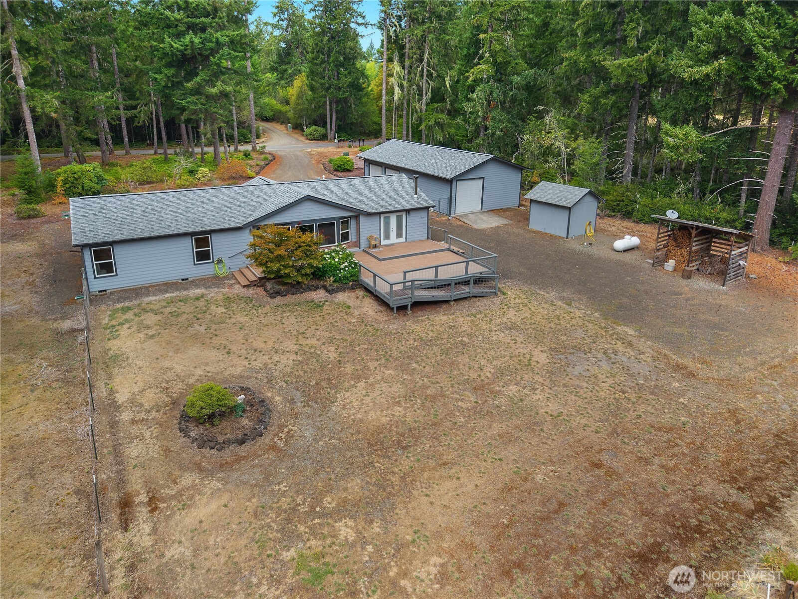 370 E Strong Road Property Photo 28