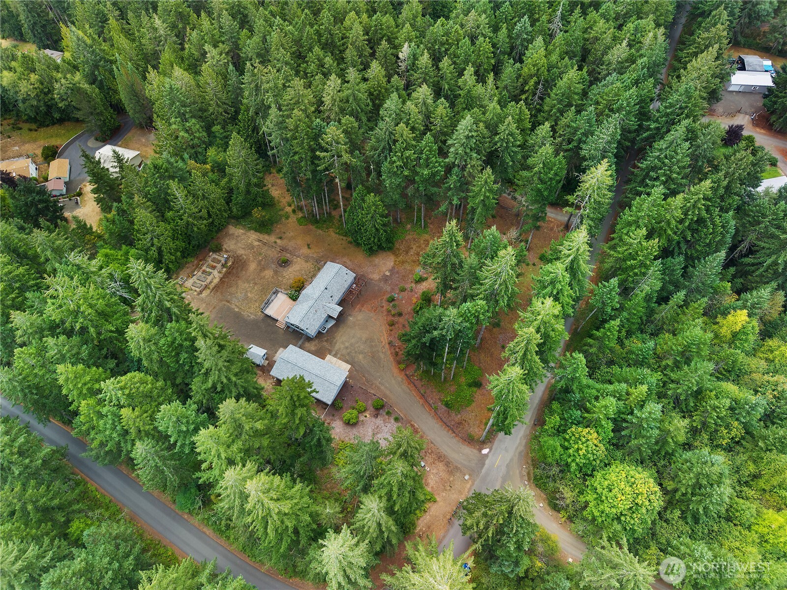 370 E Strong Road Property Photo 32