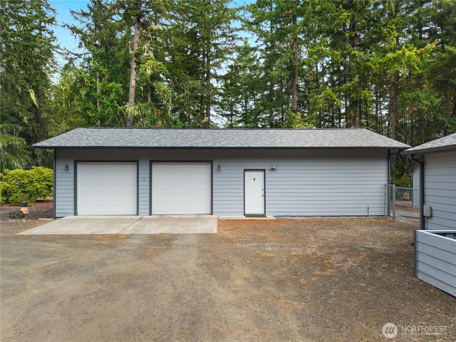 370 E Strong Road Property Photo 36