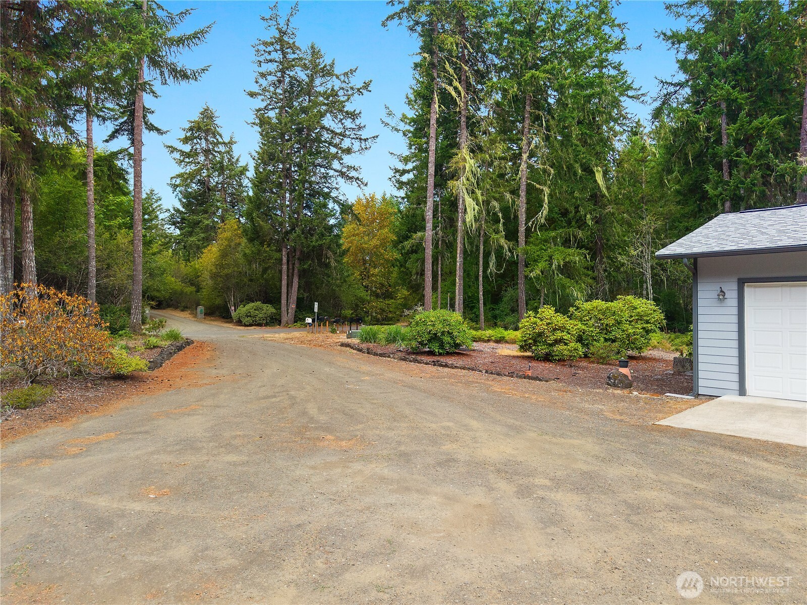 370 E Strong Road Property Photo 38