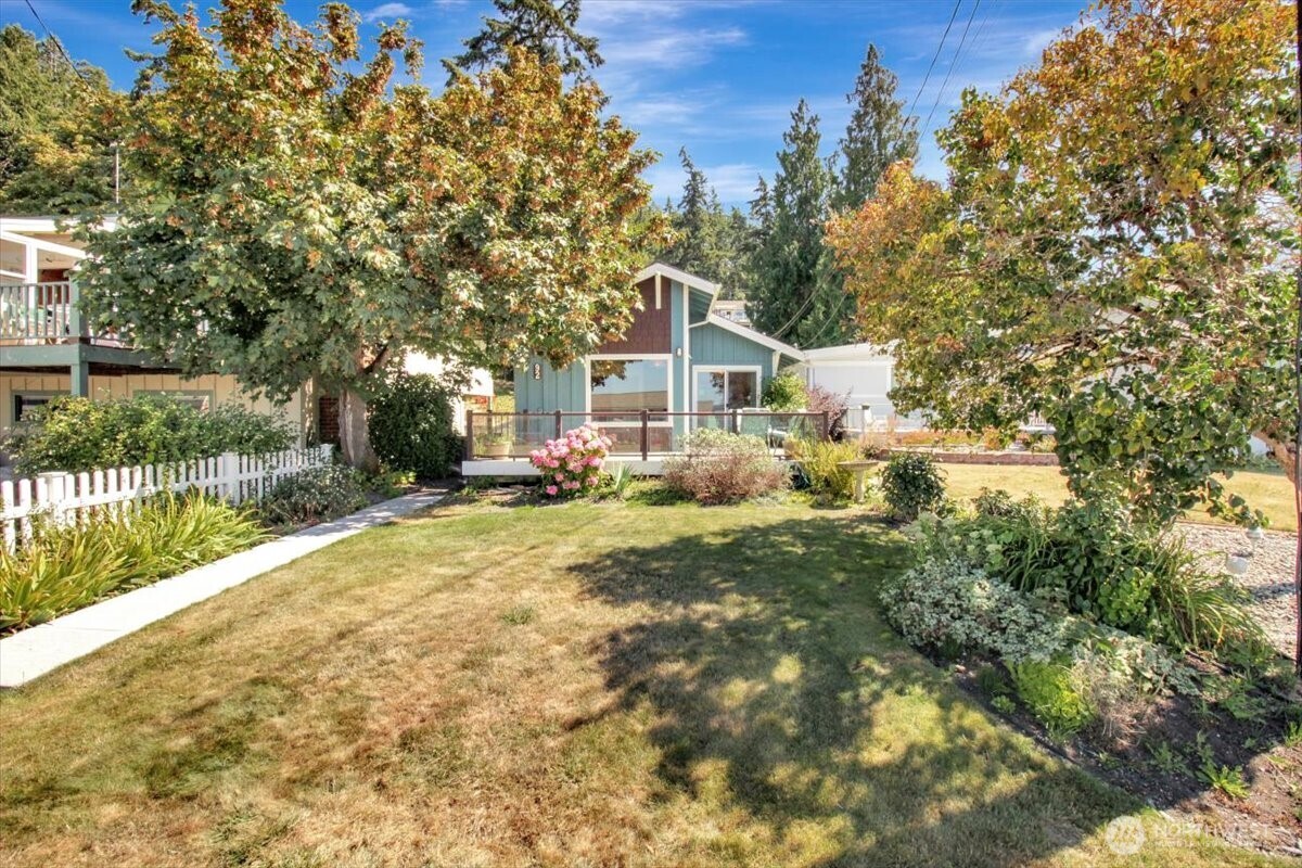 92 Utsalady Road Property Photo 3