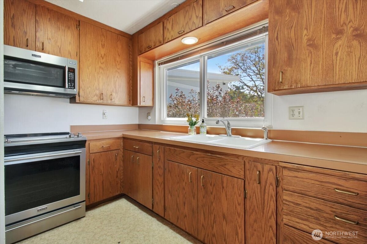 92 Utsalady Road Property Photo 16