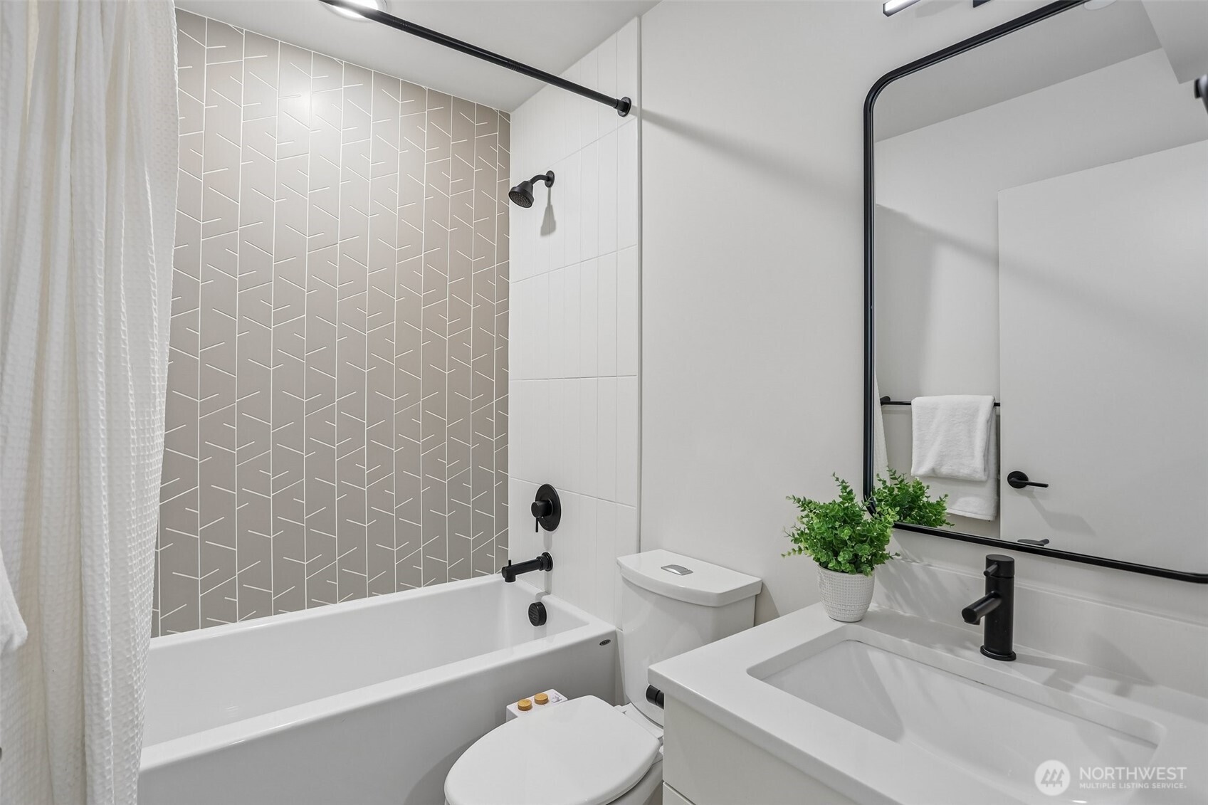 3637 C Dayton Ave N Property Photo 13