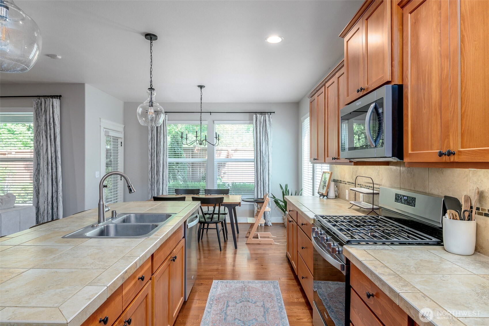 7728 Keystone Avenue Property Photo 4