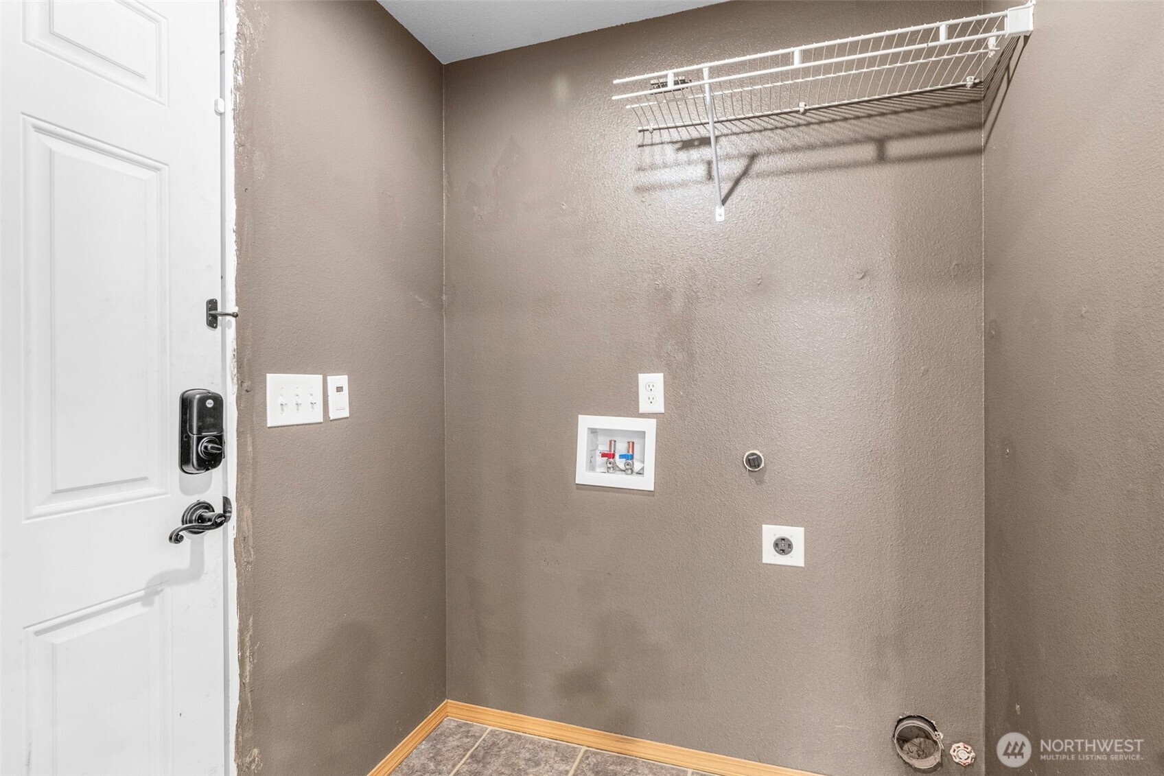 428 S 2nd Place Property Photo 14