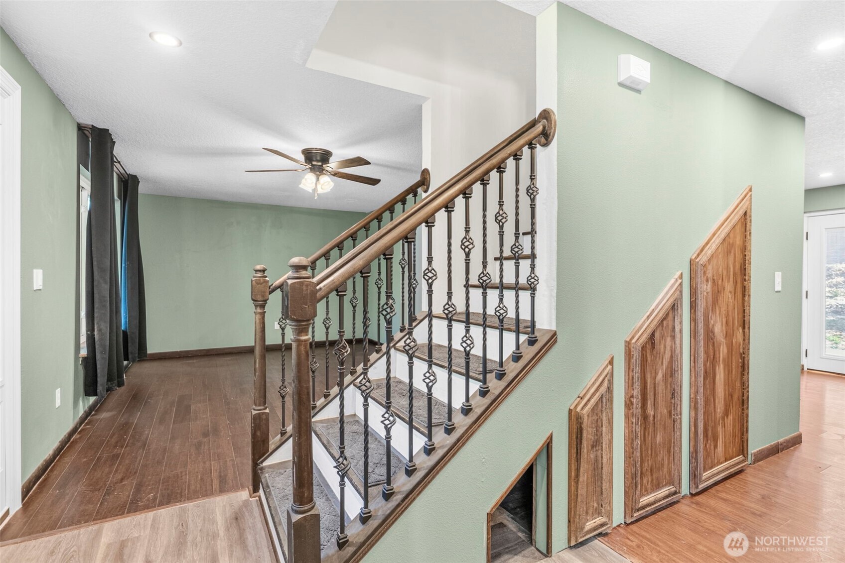 428 S 2nd Place Property Photo 17