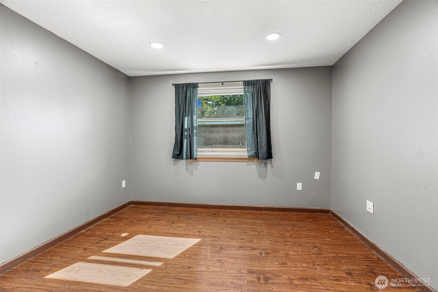 428 S 2nd Place Property Photo 20