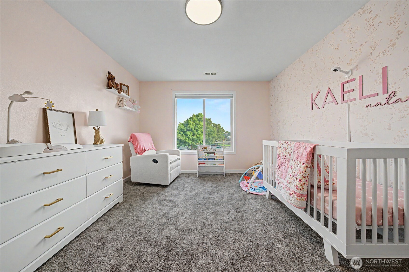 1737 W Mockingbird Street Property Photo 18