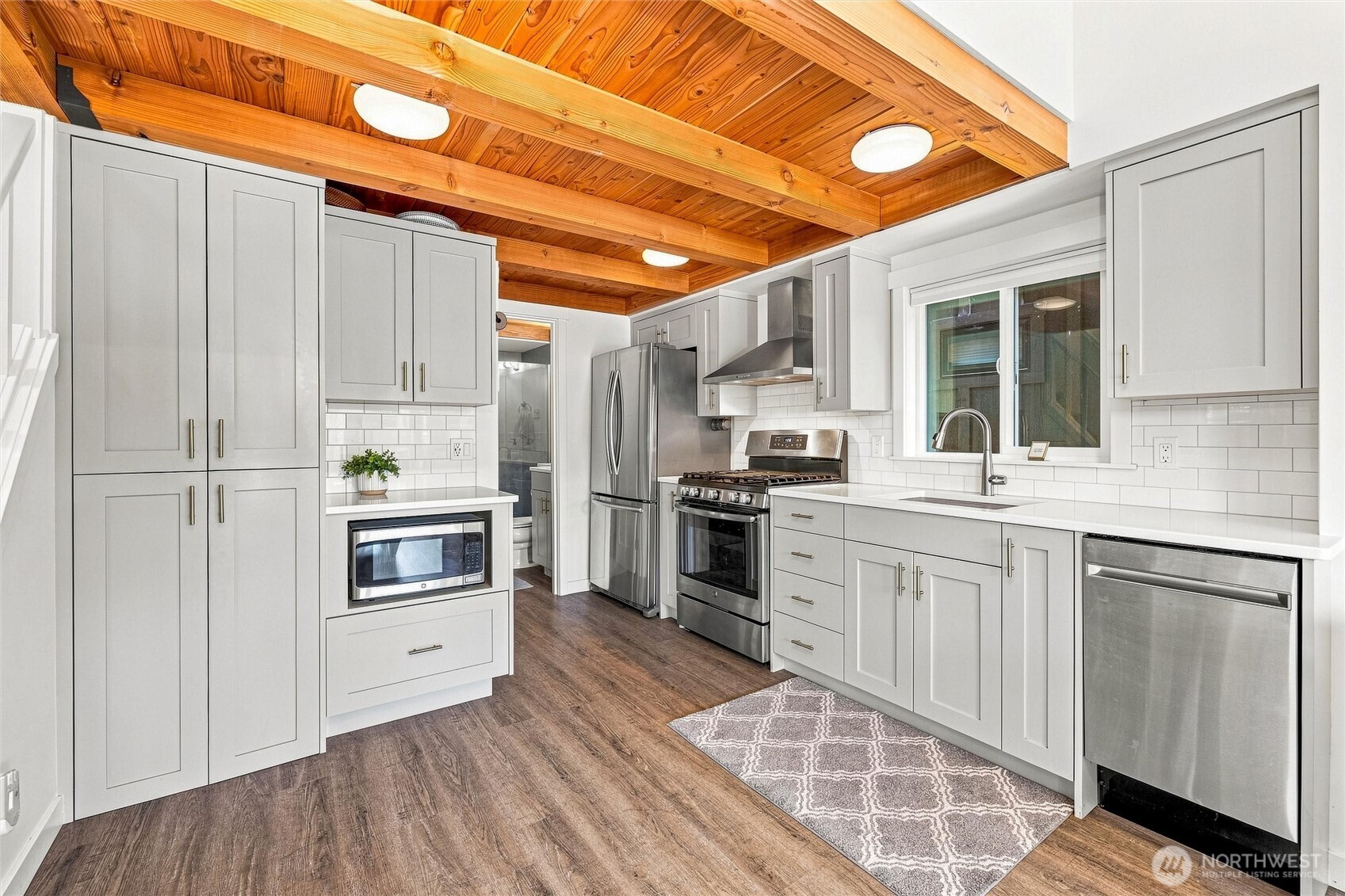 990 S Lake Whatcom Boulevard 40 Property Photo 14