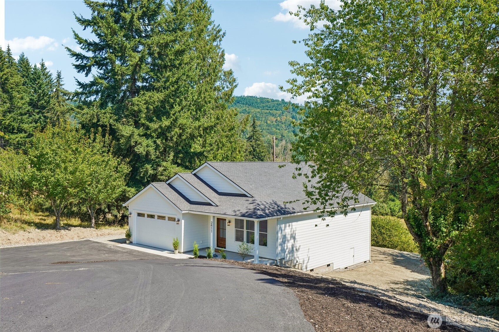 2411 Sunrise Street Property Photo 2