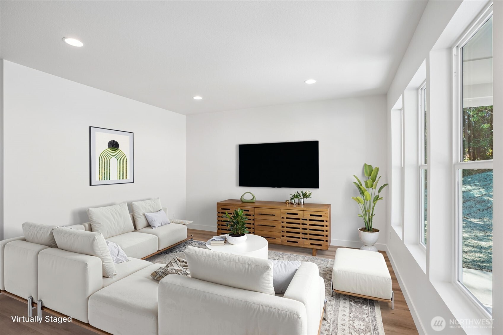 2411 Sunrise Street Property Photo 6
