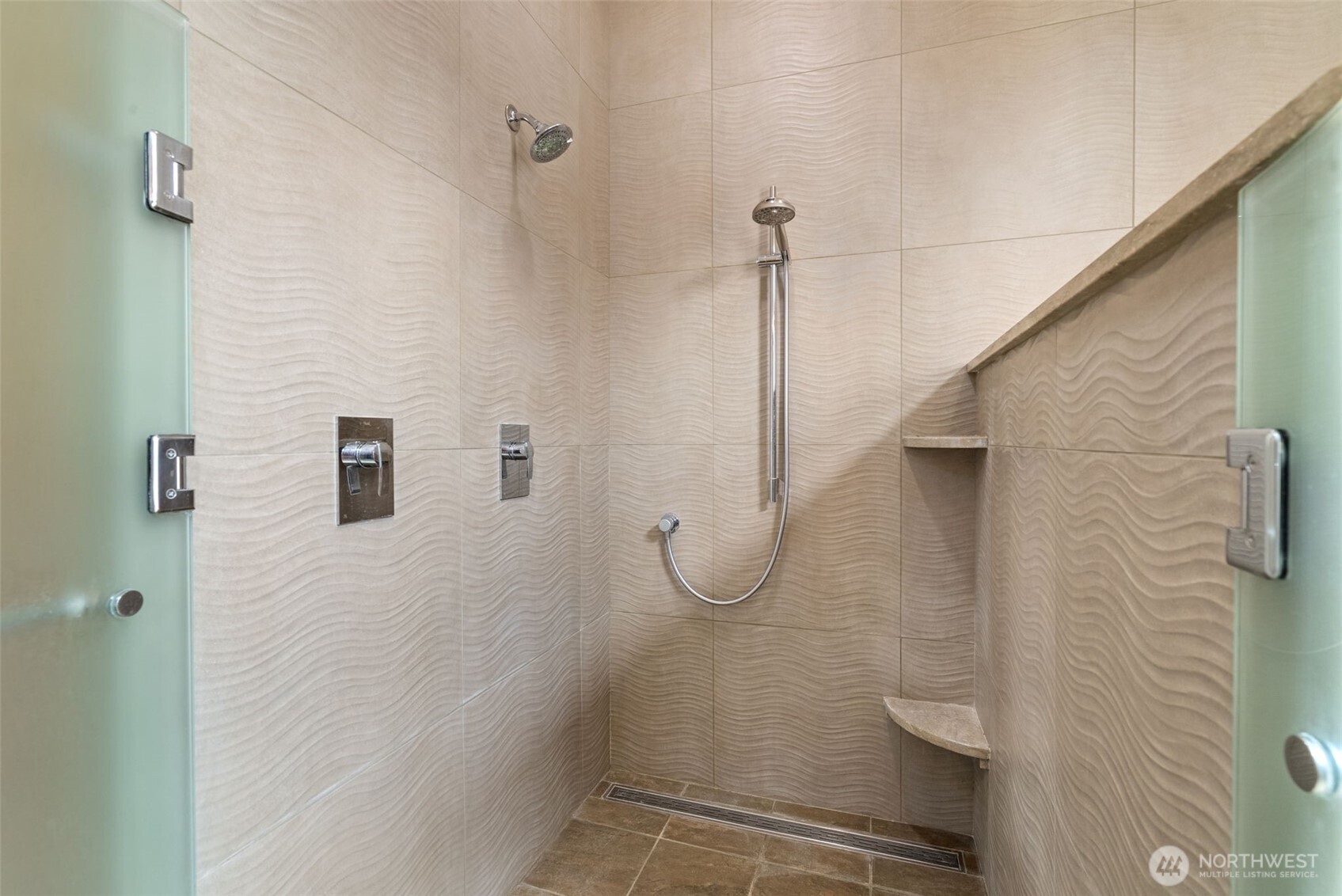7627 Cooper Point Road Property Photo 21
