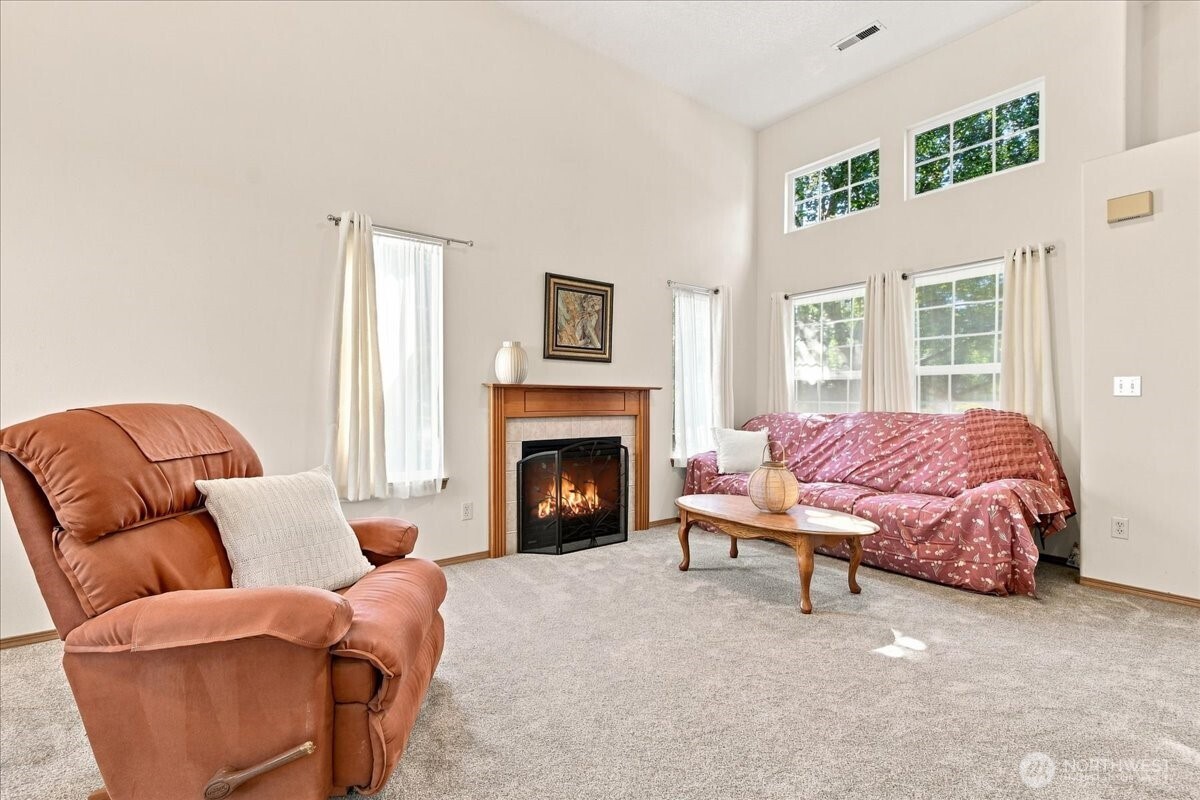 17110 Se 18th St Property Photo 7