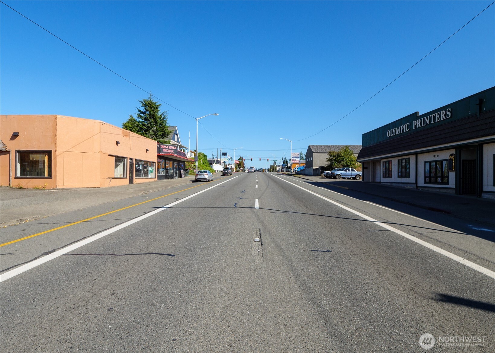999 E 1st Street Property Photo 19