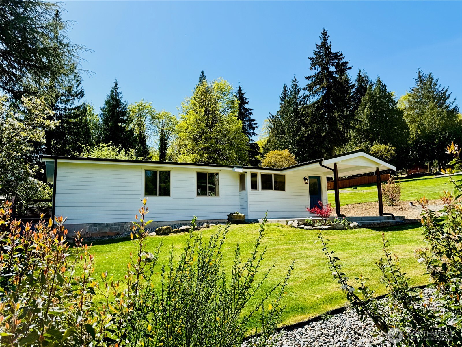 477 W Lake Samish Drive Property Photo 8