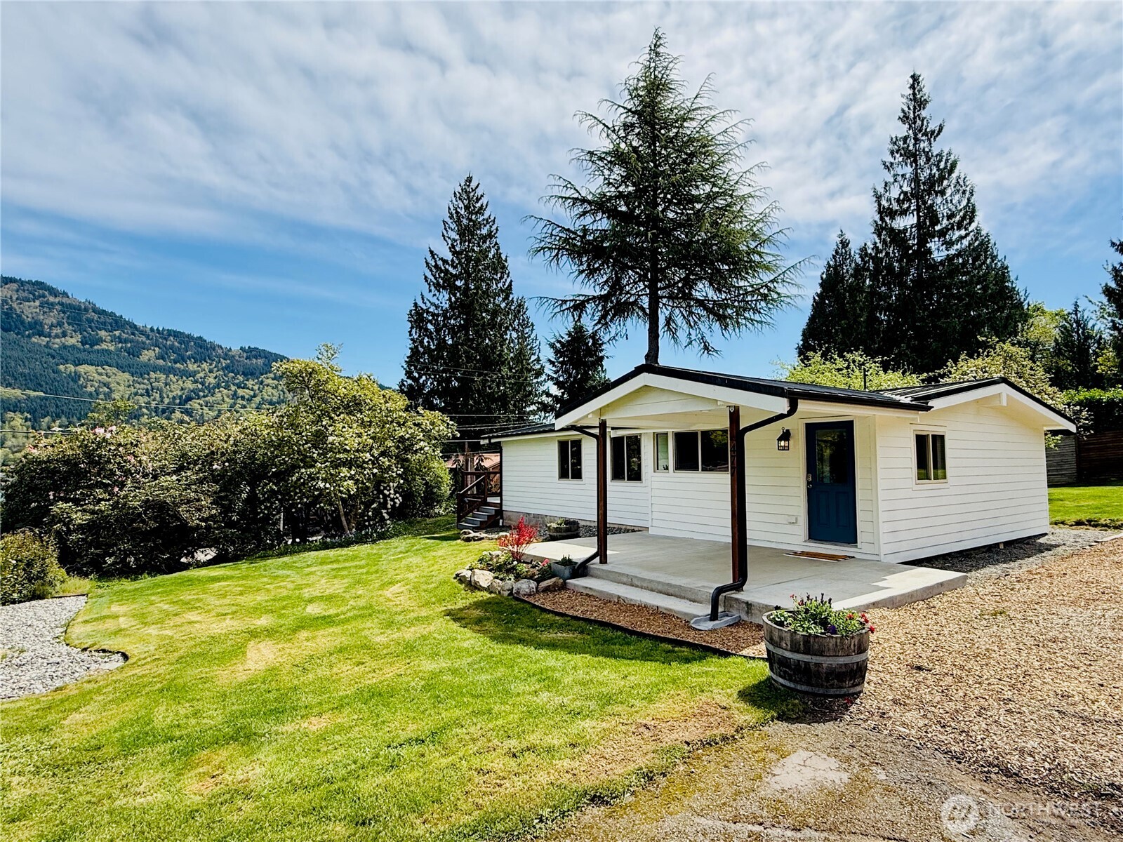 477 W Lake Samish Drive Property Photo 9